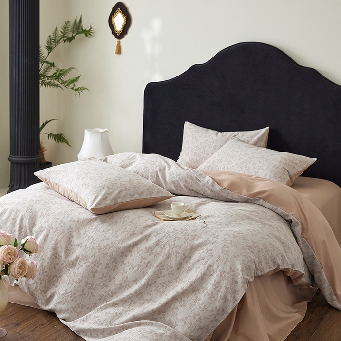 91家纺网 家纺一手货源 找家纺 优品阁 2025新款全棉纯棉A类人字斜三层纱提花四件套-叶叶情深系列 叶叶情深-卡其