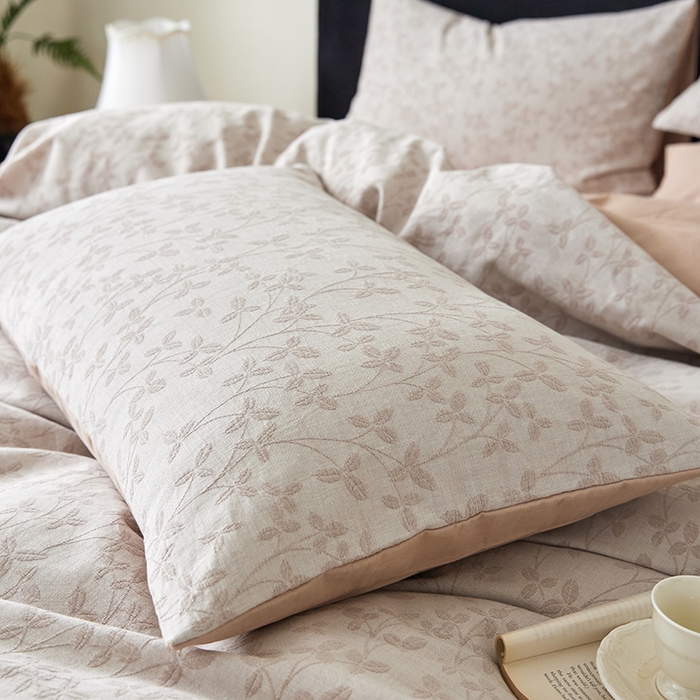 91家纺网 家纺一手货源 找家纺 优品阁 2025新款全棉纯棉A类人字斜三层纱提花四件套-叶叶情深系列 叶叶情深-卡其