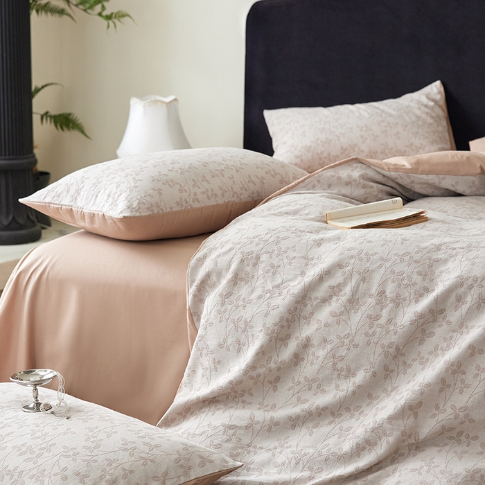 91家纺网 家纺一手货源 找家纺 优品阁 2025新款全棉纯棉A类人字斜三层纱提花四件套-叶叶情深系列 叶叶情深-卡其