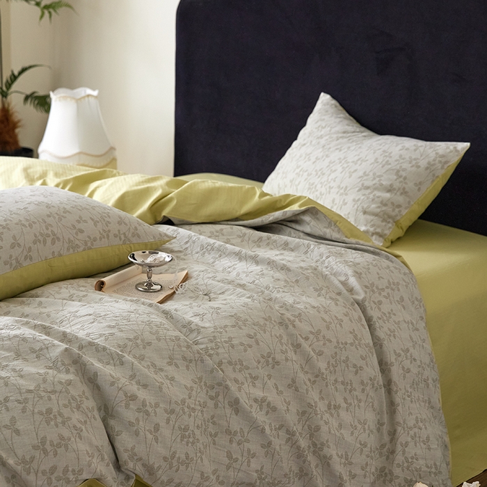 91家纺网 家纺一手货源 找家纺 优品阁 2025新款全棉纯棉A类人字斜三层纱提花四件套-叶叶情深系列 叶叶情深-牛油果绿