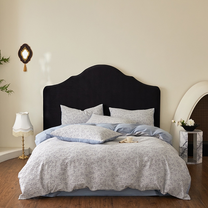 91家纺网 家纺一手货源 找家纺 优品阁 2025新款全棉纯棉A类人字斜三层纱提花四件套-叶叶情深系列 叶叶情深-雾霾蓝