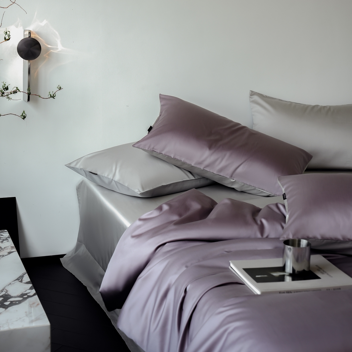 91家纺网 家纺一手货源 找家纺 秀色家纺 2025新款夏季轻奢A类100天丝长绒棉纯色床上四件套夏季冰丝被套床单高级感 Air天丝绵-迷雾紫+幻影灰