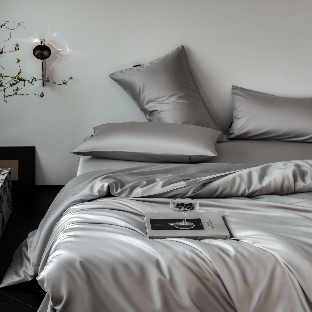 91家纺网 家纺一手货源 找家纺 秀色家纺 2025新款夏季轻奢A类100天丝长绒棉纯色床上四件套夏季冰丝被套床单高级感 Air天丝绵-幻影灰+薄雾灰