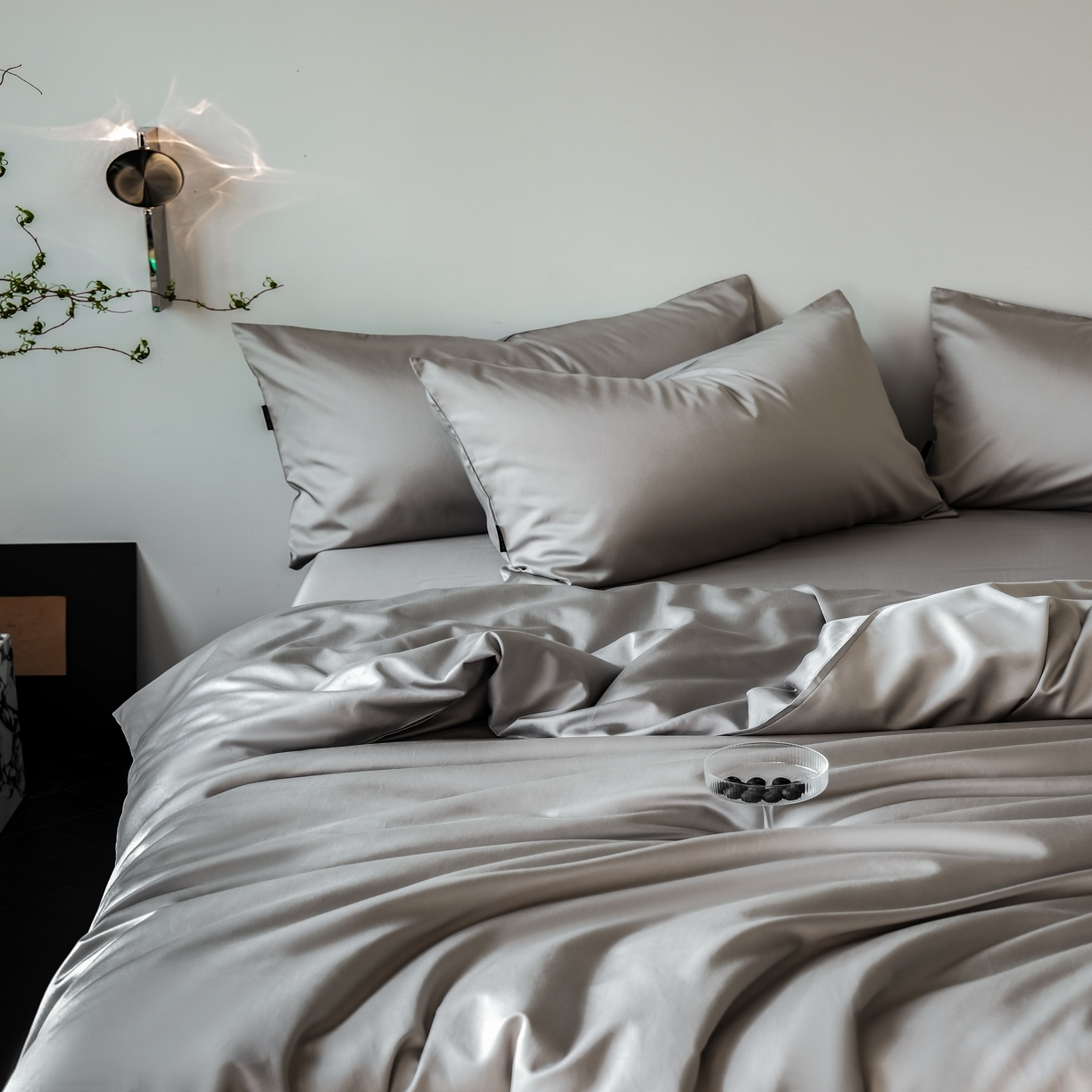 91家纺网 家纺一手货源 找家纺 秀色家纺 2025新款夏季轻奢A类100天丝长绒棉纯色床上四件套夏季冰丝被套床单高级感 Air天丝绵-幻影灰+薄雾灰