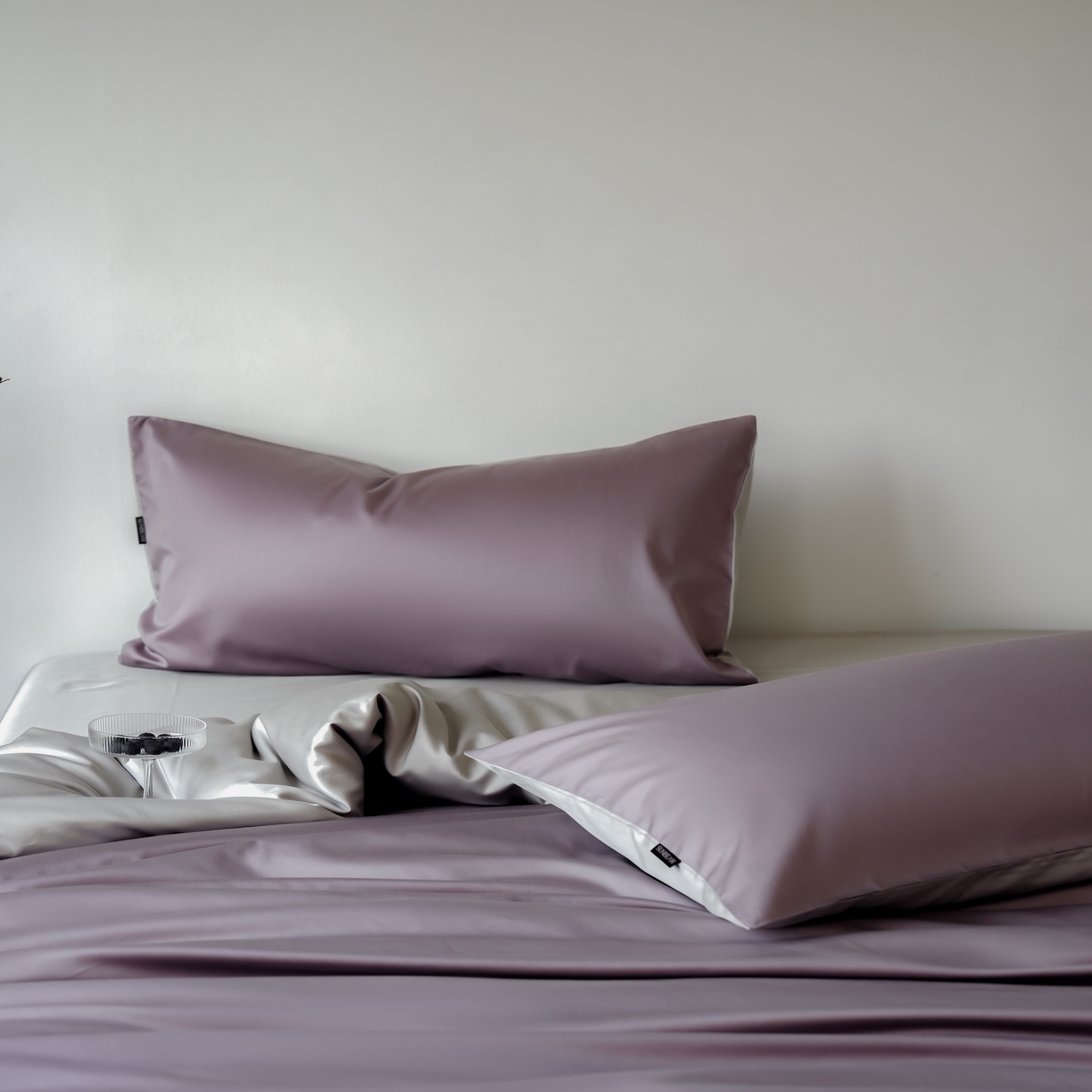 91家纺网 家纺一手货源 找家纺 秀色家纺 2025新款夏季轻奢A类100天丝长绒棉纯色床上四件套夏季冰丝被套床单高级感 Air天丝绵-迷雾紫+幻影灰