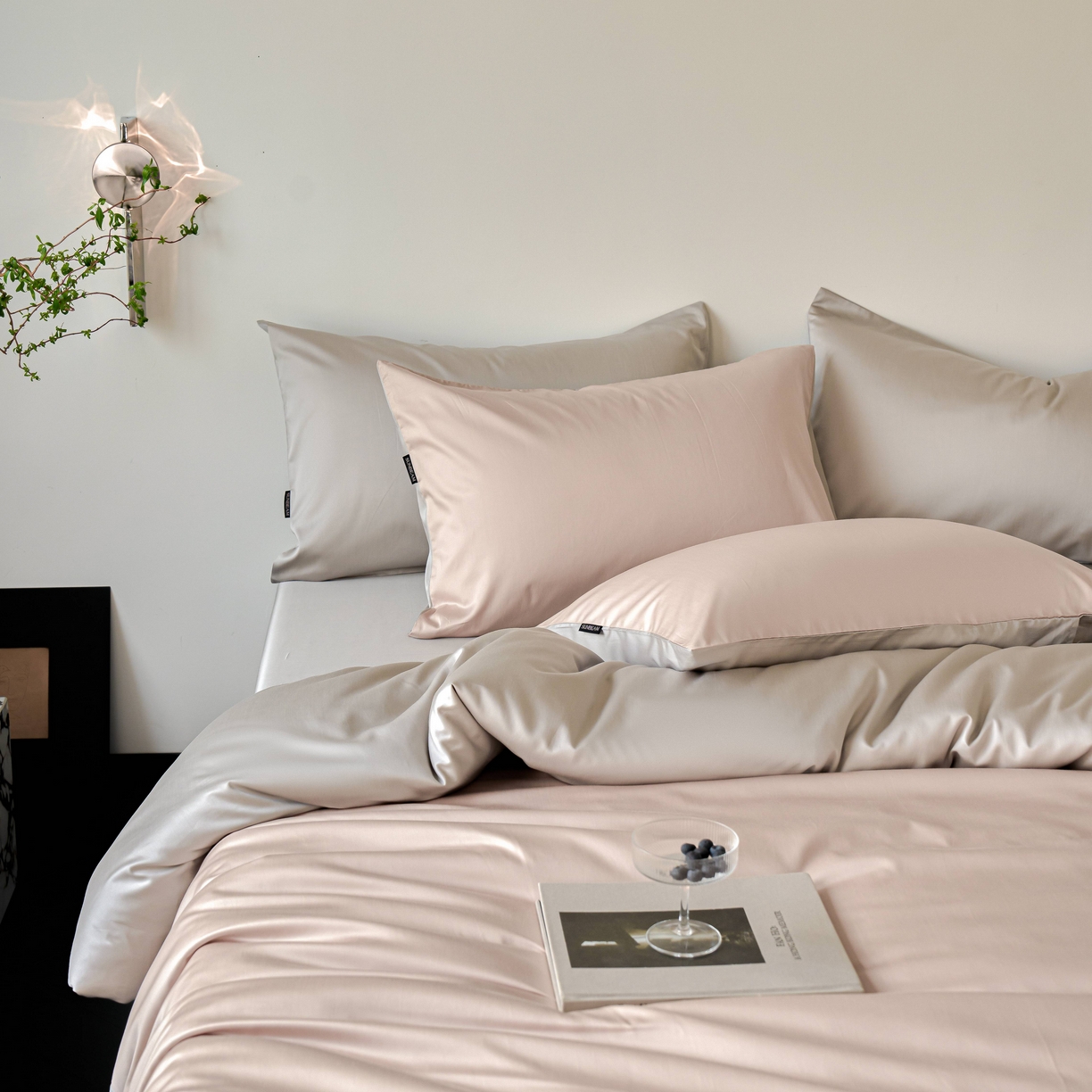 91家纺网 家纺一手货源 找家纺 秀色家纺 2025新款夏季轻奢A类100天丝长绒棉纯色床上四件套夏季冰丝被套床单高级感 Air天丝绵-桃灰粉+幻影灰