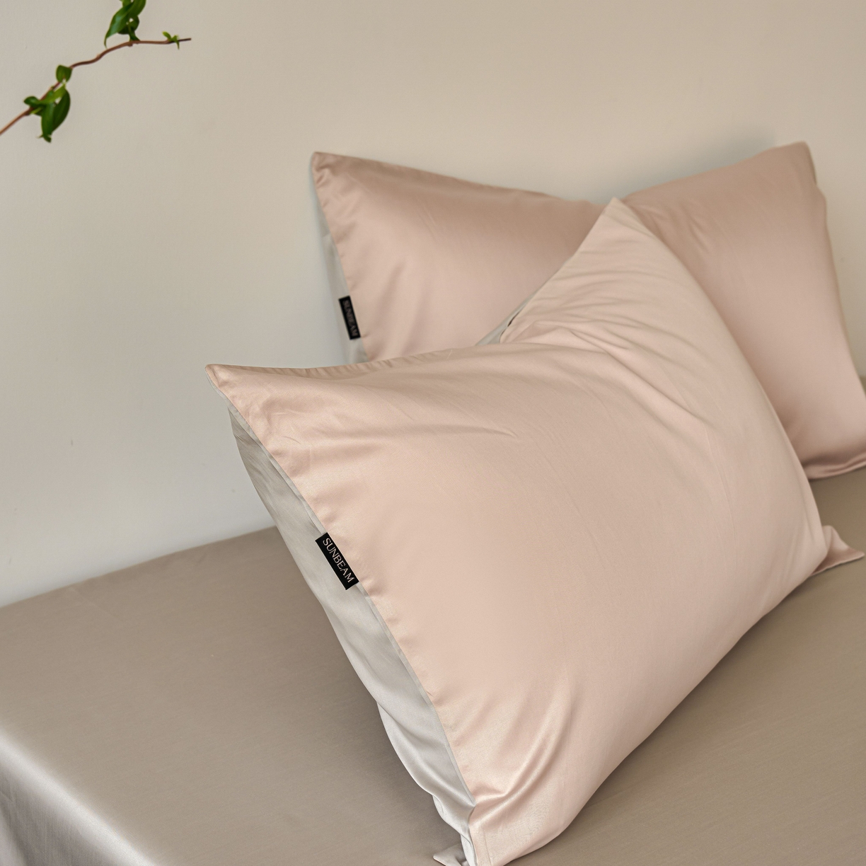 91家纺网 家纺一手货源 找家纺 秀色家纺 2025新款夏季轻奢A类100天丝长绒棉纯色床上四件套夏季冰丝被套床单高级感 Air天丝绵-桃灰粉+幻影灰