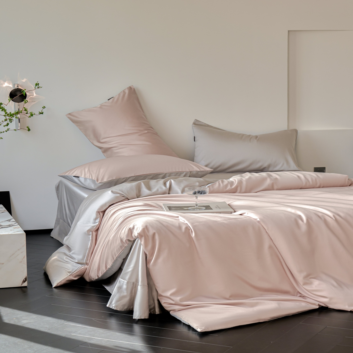 91家纺网 家纺一手货源 找家纺 秀色家纺 2025新款夏季轻奢A类100天丝长绒棉纯色床上四件套夏季冰丝被套床单高级感 Air天丝绵-桃灰粉+幻影灰