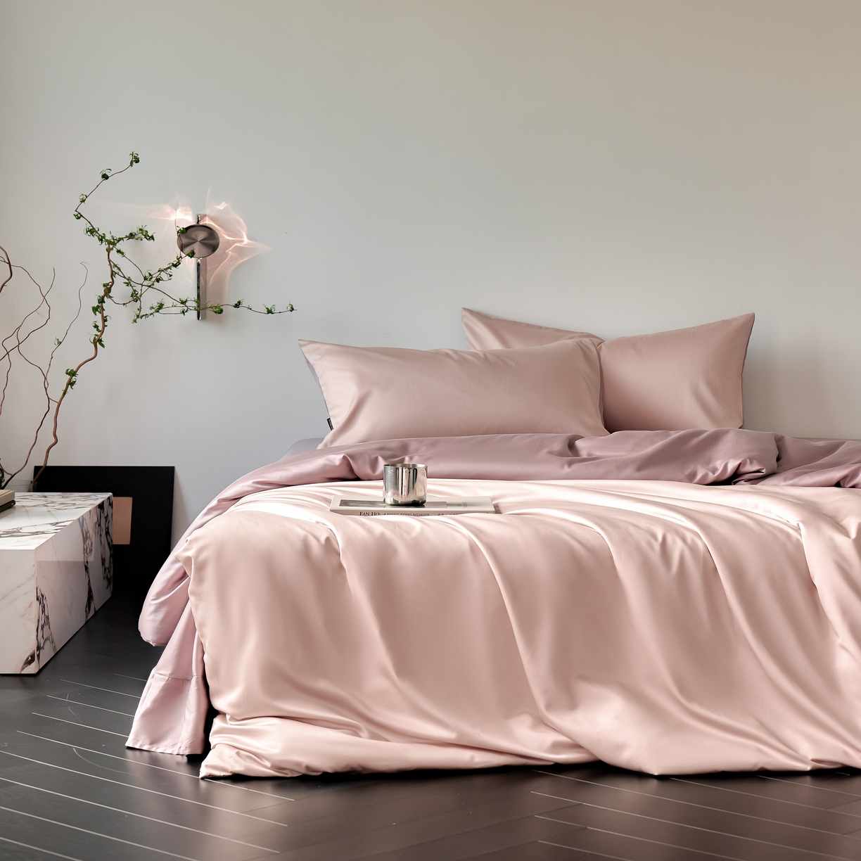 91家纺网 家纺一手货源 找家纺 秀色家纺 2025新款夏季轻奢A类100天丝长绒棉纯色床上四件套夏季冰丝被套床单高级感 Air天丝绵-桃灰粉+迷雾紫