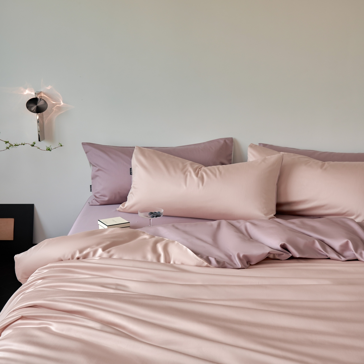 91家纺网 家纺一手货源 找家纺 秀色家纺 2025新款夏季轻奢A类100天丝长绒棉纯色床上四件套夏季冰丝被套床单高级感 Air天丝绵-桃灰粉+迷雾紫