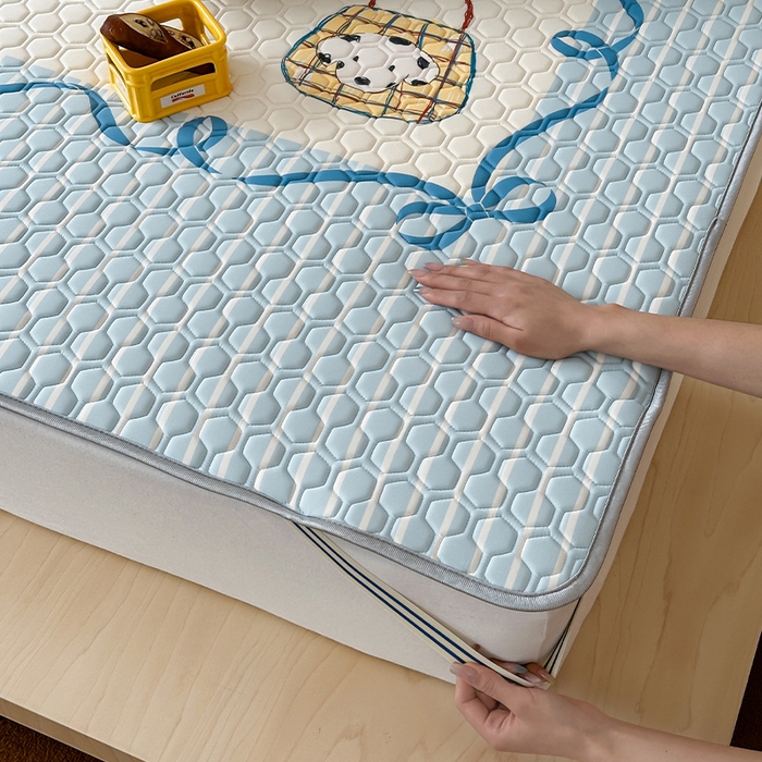 91家纺网 家纺一手货源 找家纺 RYB红黄兰 2025ins原创新款设计师款大版凉感水洗乳胶凉席三件套 狗狗日记