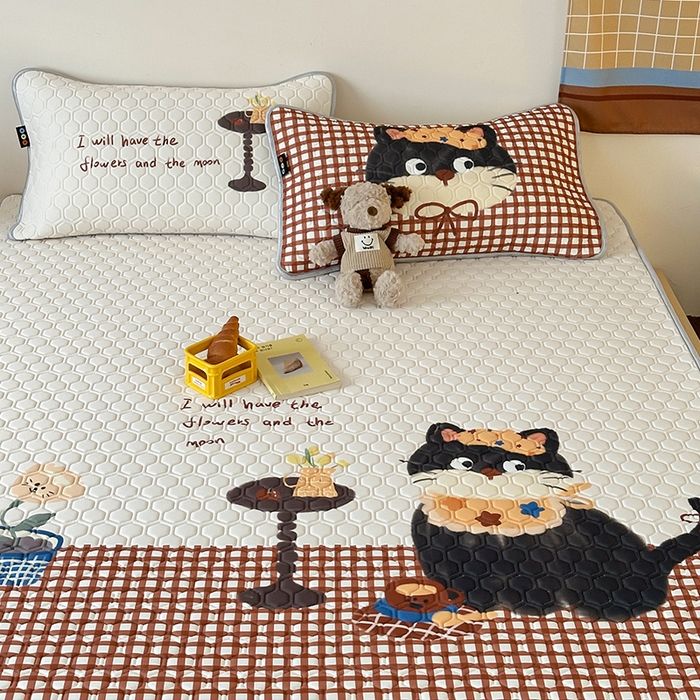 91家纺网 家纺一手货源 找家纺 RYB红黄兰 2025ins原创新款设计师款大版凉感水洗乳胶凉席三件套 红格猫咪