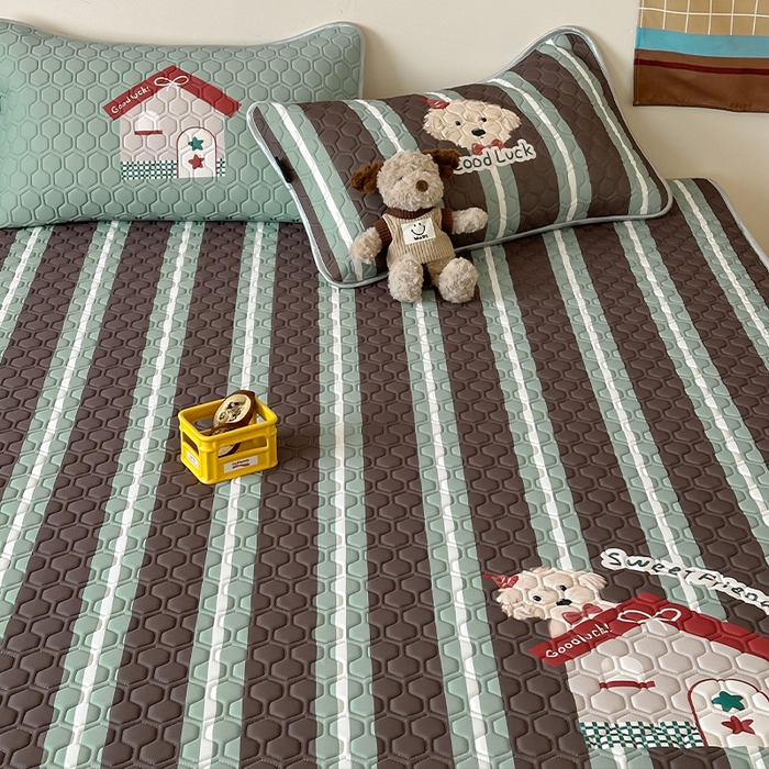 91家纺网 家纺一手货源 找家纺 RYB红黄兰 2025ins原创新款设计师款大版凉感水洗乳胶凉席三件套 泰迪小窝