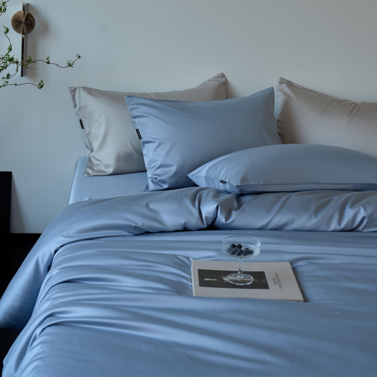 91家纺网 家纺一手货源 找家纺 秀色家纺 2025新款夏季轻奢A类100天丝长绒棉纯色床上四件套夏季冰丝被套床单高级感 Air天丝绵-星雾蓝