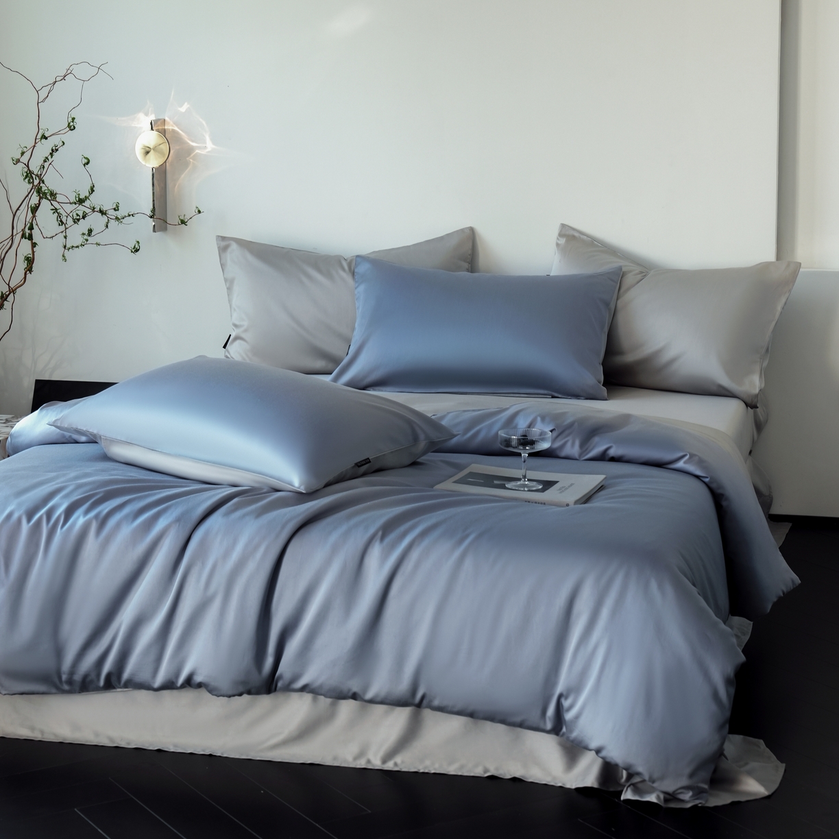 91家纺网 家纺一手货源 找家纺 秀色家纺 2025新款夏季轻奢A类100天丝长绒棉纯色床上四件套夏季冰丝被套床单高级感 Air天丝绵-星雾蓝+薄雾灰