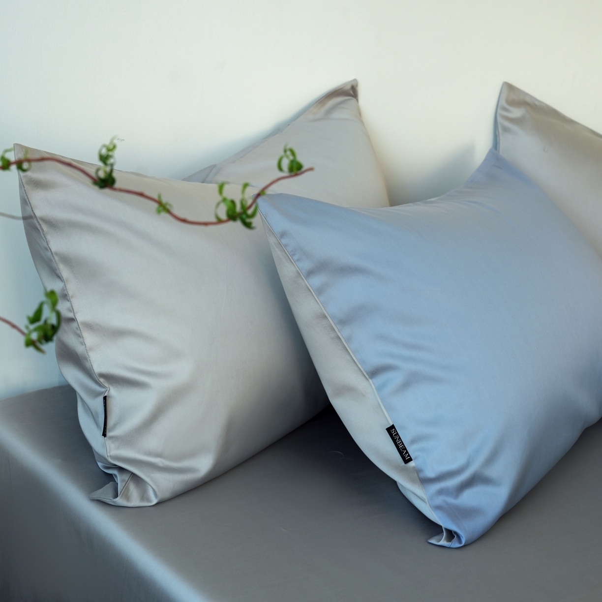 91家纺网 家纺一手货源 找家纺 秀色家纺 2025新款夏季轻奢A类100天丝长绒棉纯色床上四件套夏季冰丝被套床单高级感 Air天丝绵-星雾蓝+薄雾灰