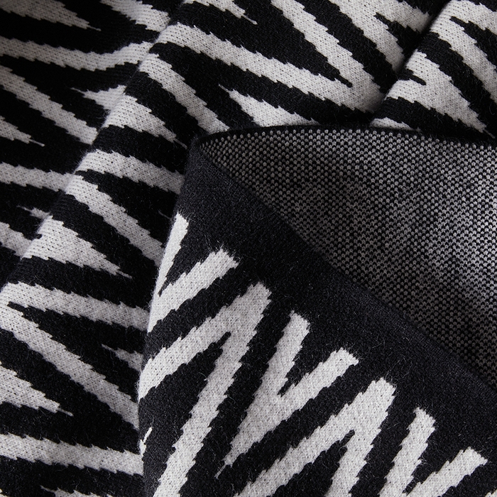 91家纺网 家纺一手货源 找家纺 航途席业 2025新款亲肤舒适航空毯盖毯系列 w黑