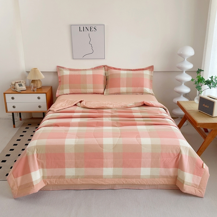 91家纺网 家纺一手货源 找家纺 三沁2025新款全棉色织水洗棉夏被 米夕玉咖