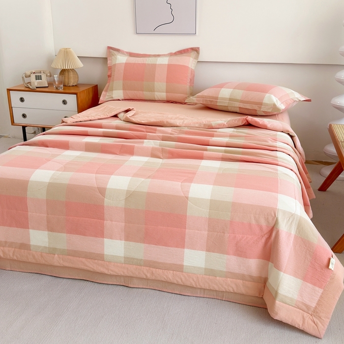 91家纺网 家纺一手货源 找家纺 三沁2025新款全棉色织水洗棉夏被 米夕玉咖