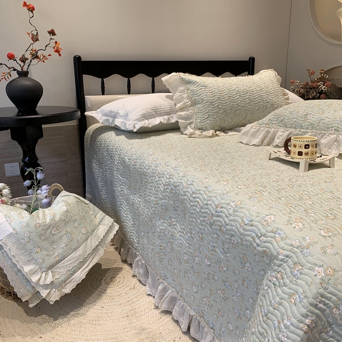 91家纺网 家纺一手货源 找家纺 奈萝家纺 2025新款全棉蕾丝花边床盖三件套四件套纯棉花边夏被 花语绿