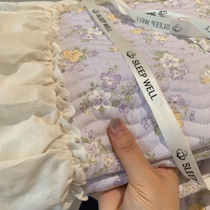 91家纺网 家纺一手货源 找家纺 奈萝家纺 2025新款全棉蕾丝花边床盖三件套四件套纯棉花边夏被 花语紫