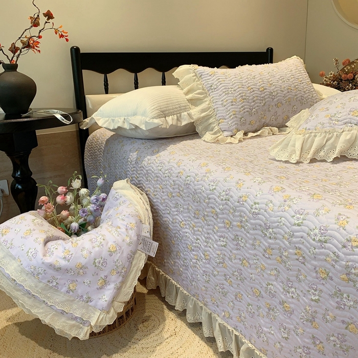 91家纺网 家纺一手货源 找家纺 奈萝家纺 2025新款全棉蕾丝花边床盖三件套四件套纯棉花边夏被 花语紫