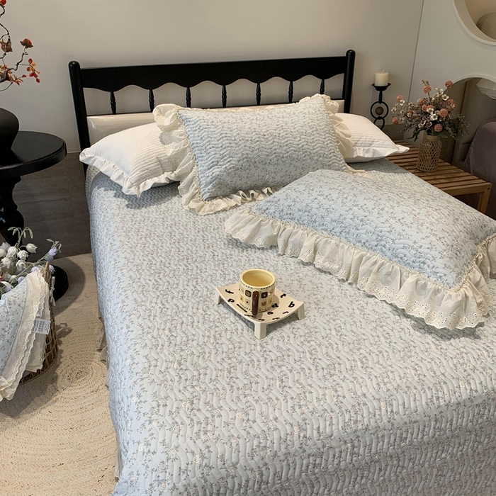 91家纺网 家纺一手货源 找家纺 奈萝家纺 2025新款全棉蕾丝花边床盖三件套四件套纯棉花边夏被 夏蓝