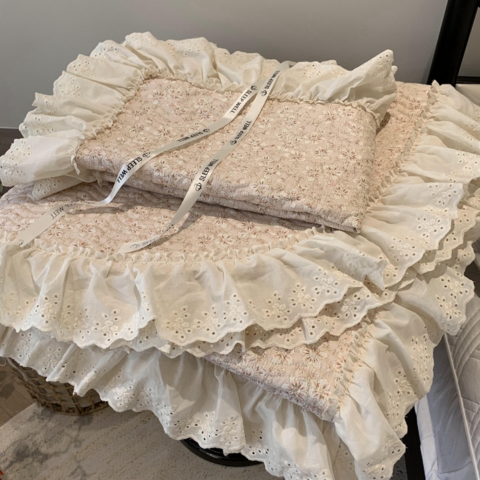 91家纺网 家纺一手货源 找家纺 奈萝家纺 2025新款全棉蕾丝花边床盖三件套四件套纯棉花边夏被 樱花