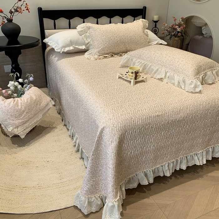 91家纺网 家纺一手货源 找家纺 奈萝家纺 2025新款全棉蕾丝花边床盖三件套四件套纯棉花边夏被 樱花