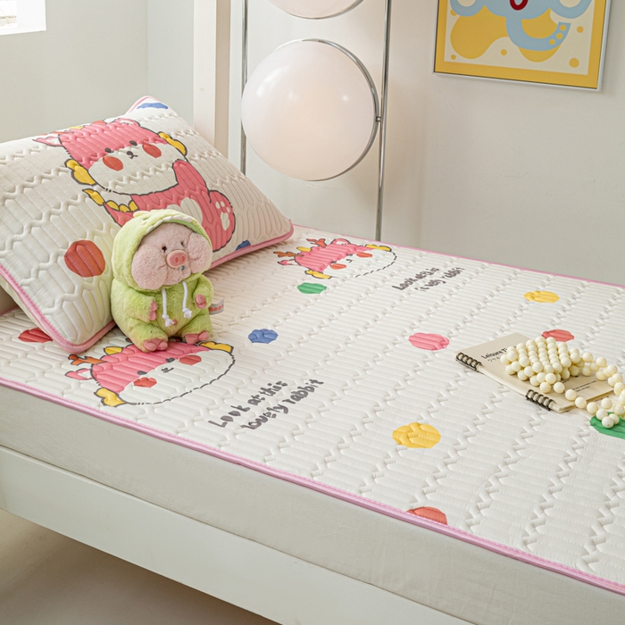 91家纺网 家纺一手货源 找家纺 （总）耐思家纺 2025新款A类0.5乳胶母婴级凉感丝印花乳胶凉席-学生款凉席