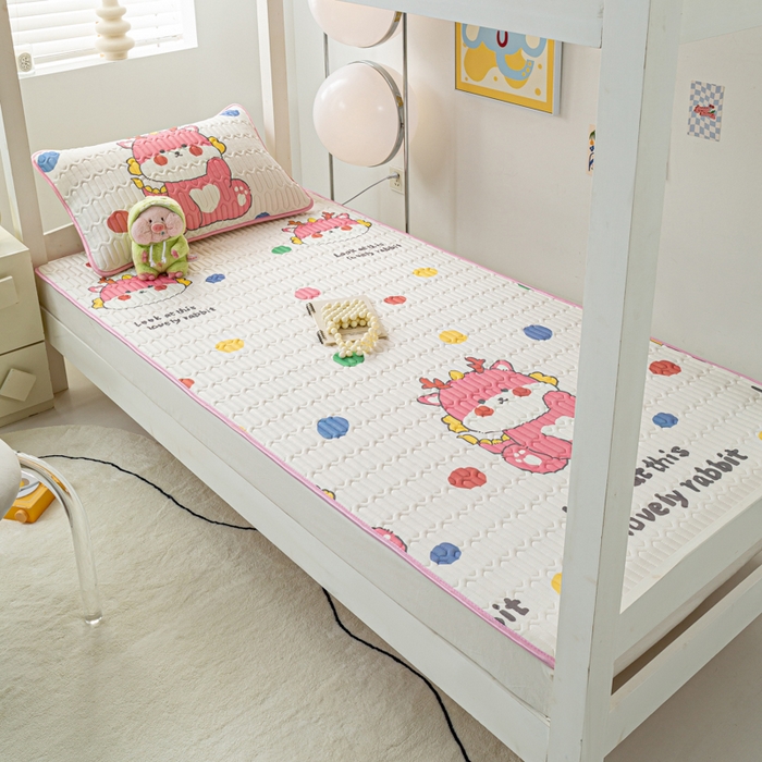 91家纺网 家纺一手货源 找家纺 （总）耐思家纺 2025新款A类0.5乳胶母婴级凉感丝印花乳胶凉席-学生款凉席