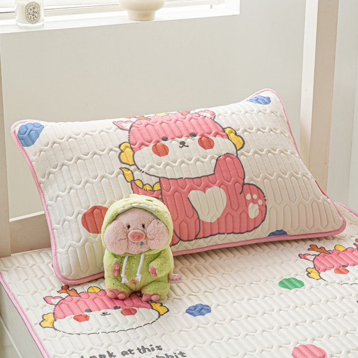 91家纺网 家纺一手货源 找家纺 （总）耐思家纺 2025新款A类0.5乳胶母婴级凉感丝印花乳胶凉席-学生款凉席