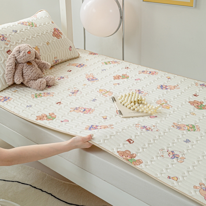 91家纺网 家纺一手货源 找家纺 （总）耐思家纺 2025新款A类0.5乳胶母婴级凉感丝印花乳胶凉席-学生款凉席