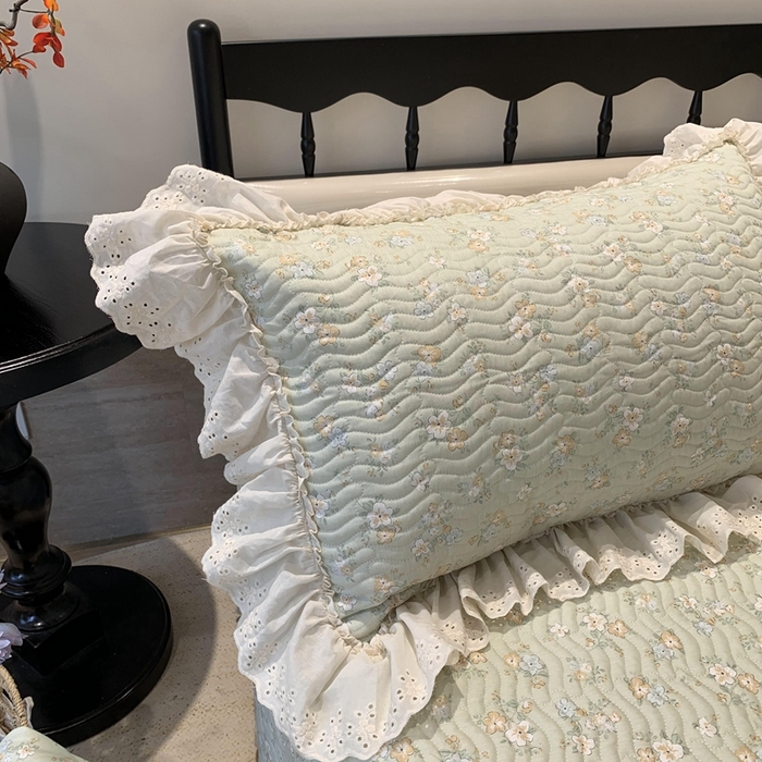 91家纺网 家纺一手货源 找家纺 奈萝家纺 2025春夏新款全棉纯棉蕾丝花边款床盖三件套 花语绿