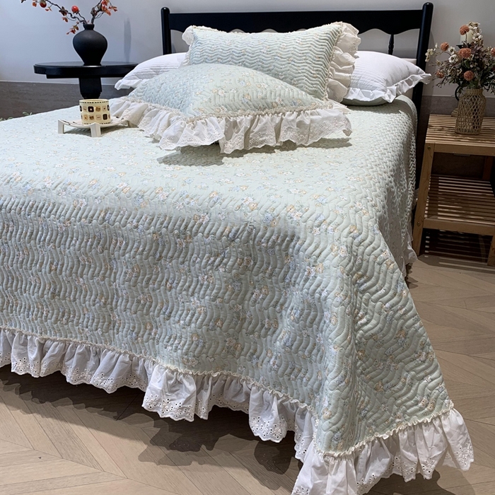 91家纺网 家纺一手货源 找家纺 奈萝家纺 2025春夏新款全棉纯棉蕾丝花边款床盖三件套 花语绿