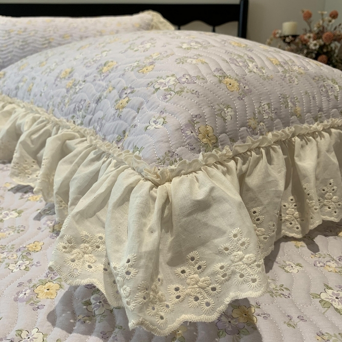 91家纺网 家纺一手货源 找家纺 奈萝家纺 2025春夏新款全棉纯棉蕾丝花边款床盖三件套 花语紫