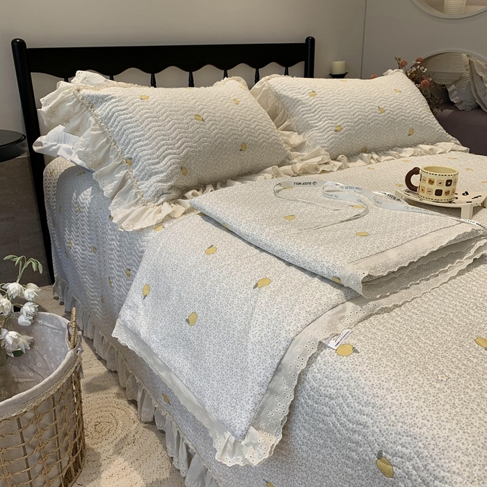 91家纺网 家纺一手货源 找家纺 奈萝家纺 2025春夏新款全棉纯棉蕾丝花边款床盖三件套 柠檬