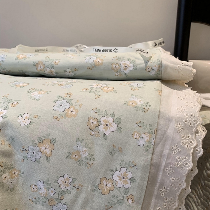 91家纺网 家纺一手货源 找家纺 奈萝家纺 2025春夏新款全棉纯棉蕾丝花边款夏被夏凉被空调被 花语绿