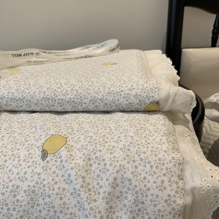 91家纺网 家纺一手货源 找家纺 奈萝家纺 2025春夏新款全棉纯棉蕾丝花边款夏被夏凉被空调被 柠檬