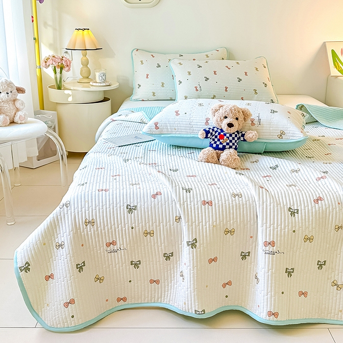 91家纺网 家纺一手货源 找家纺 恒尚居 2025新款双层纱小云棉多功能床盖-自由空间 蝴蝶结--浅米梦境