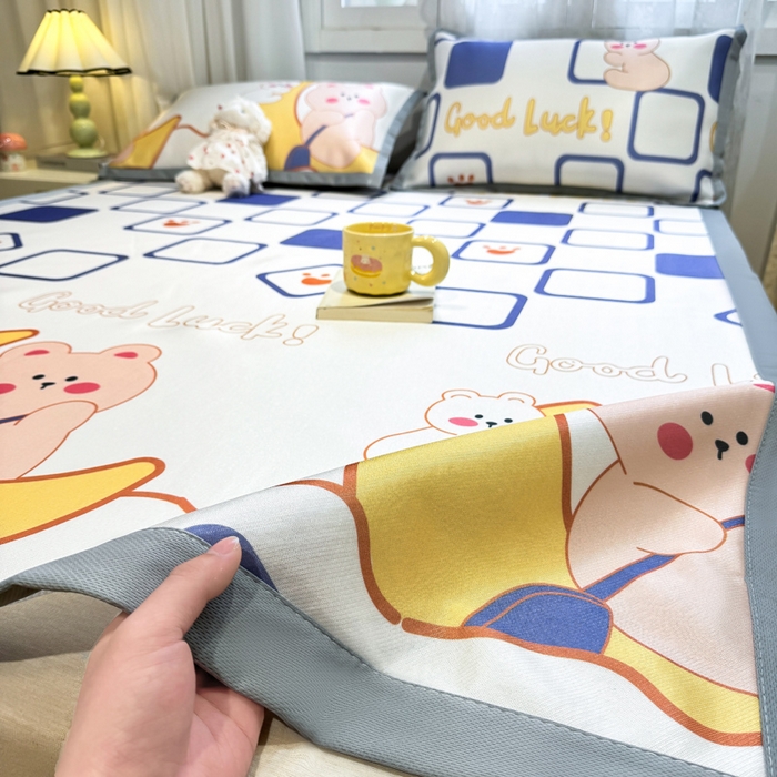 91家纺网 家纺一手货源 找家纺 （总）耐思家纺 2025春夏新款A类碳光冰丝席凉感印花三明治凉席