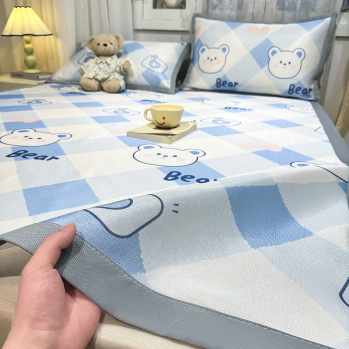 91家纺网 家纺一手货源 找家纺 （总）耐思家纺 2025春夏新款A类碳光冰丝席凉感印花三明治凉席