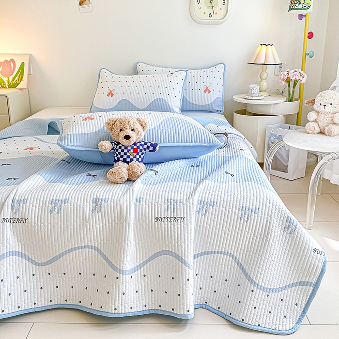 91家纺网 家纺一手货源 找家纺 橘夏家纺 2025新款双层纱小云棉多功能床盖-自由空间 莓蝶之恋--蓝蝶引力