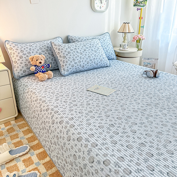 91家纺网 家纺一手货源 找家纺 橘夏家纺2025新款双层纱小云棉多功能床盖-亲密无间 贝壳秘境--蓝贝