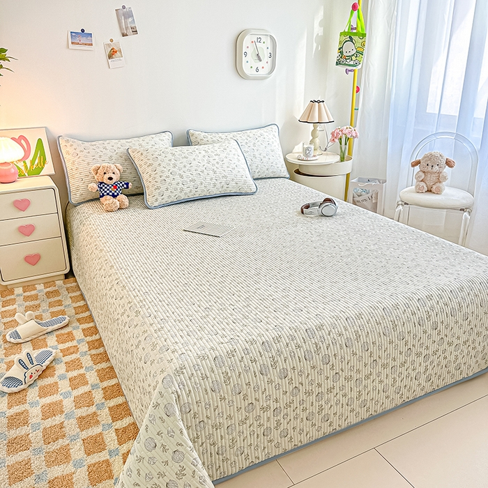 91家纺网 家纺一手货源 找家纺 橘夏家纺2025新款双层纱小云棉多功能床盖-亲密无间 贝壳秘境--米贝