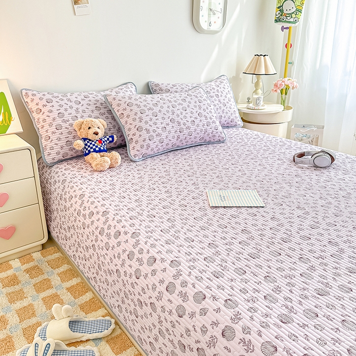 91家纺网 家纺一手货源 找家纺 橘夏家纺2025新款双层纱小云棉多功能床盖-亲密无间 贝壳秘境--紫贝