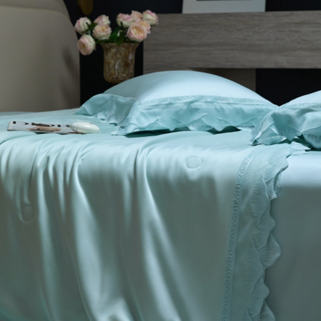 91家纺网 家纺一手货源 找家纺 榻尚家居 2025新款大豆纤维天丝夏被夏凉被空调被床盖四件套-山峦迭 山峦迭-绿