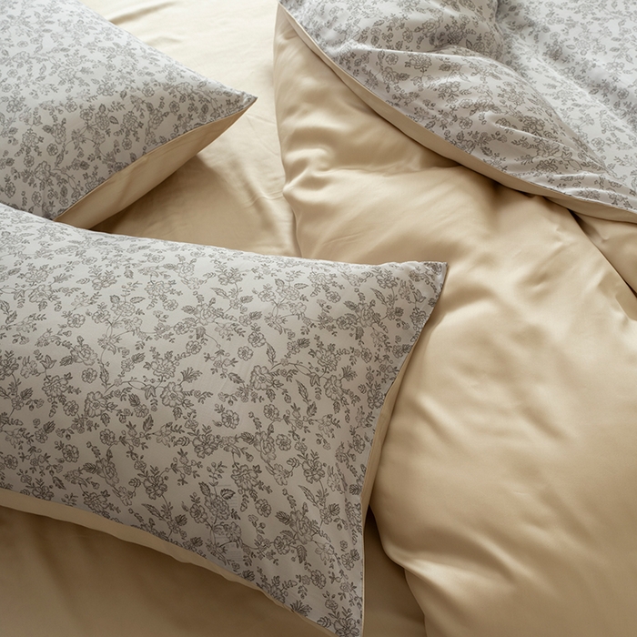 91家纺网 家纺一手货源 找家纺 禾时 2025新款60S兰精天丝数码印花四件套进口莱赛尔床品四件套-花未央 花未央-灰