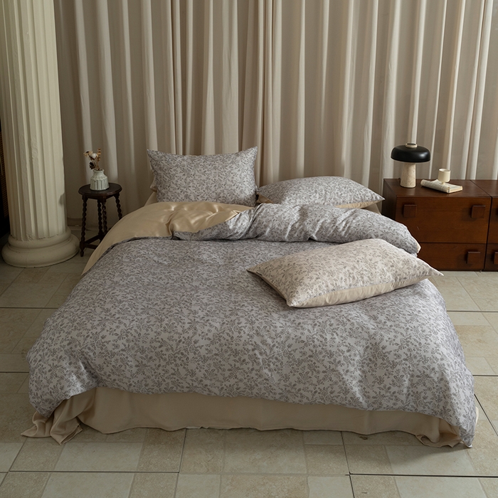 91家纺网 家纺一手货源 找家纺 禾时 2025新款60S兰精天丝数码印花四件套进口莱赛尔床品四件套-花未央 花未央-灰