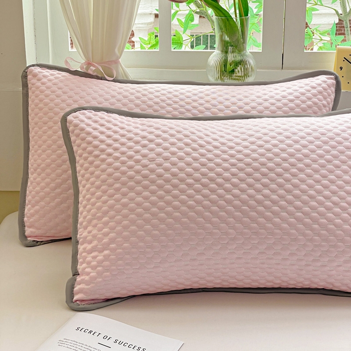 91家纺网 家纺一手货源 找家纺 卓昌枕芯 2025新款夏天冰豆豆冰丝枕套新款家用一对装枕芯套学生宿舍单只整头套 粉色